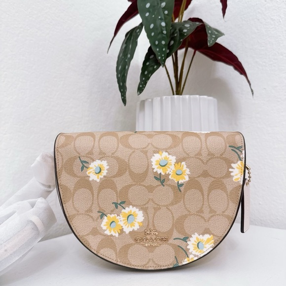 Coach Ellen Crossbody In Signature Canvas With Daisy Print Crossbody Bags